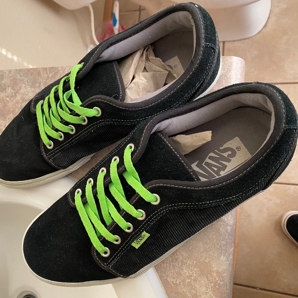 VANS CHUKKA LOW